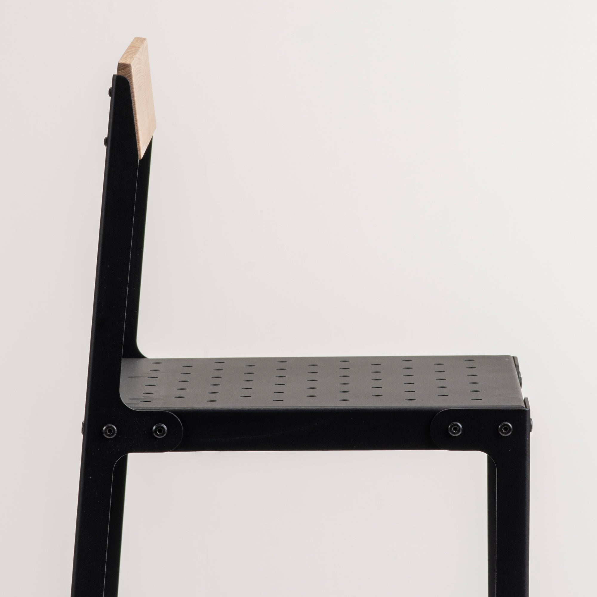 Cole Chair - Natural Oak / Space Black