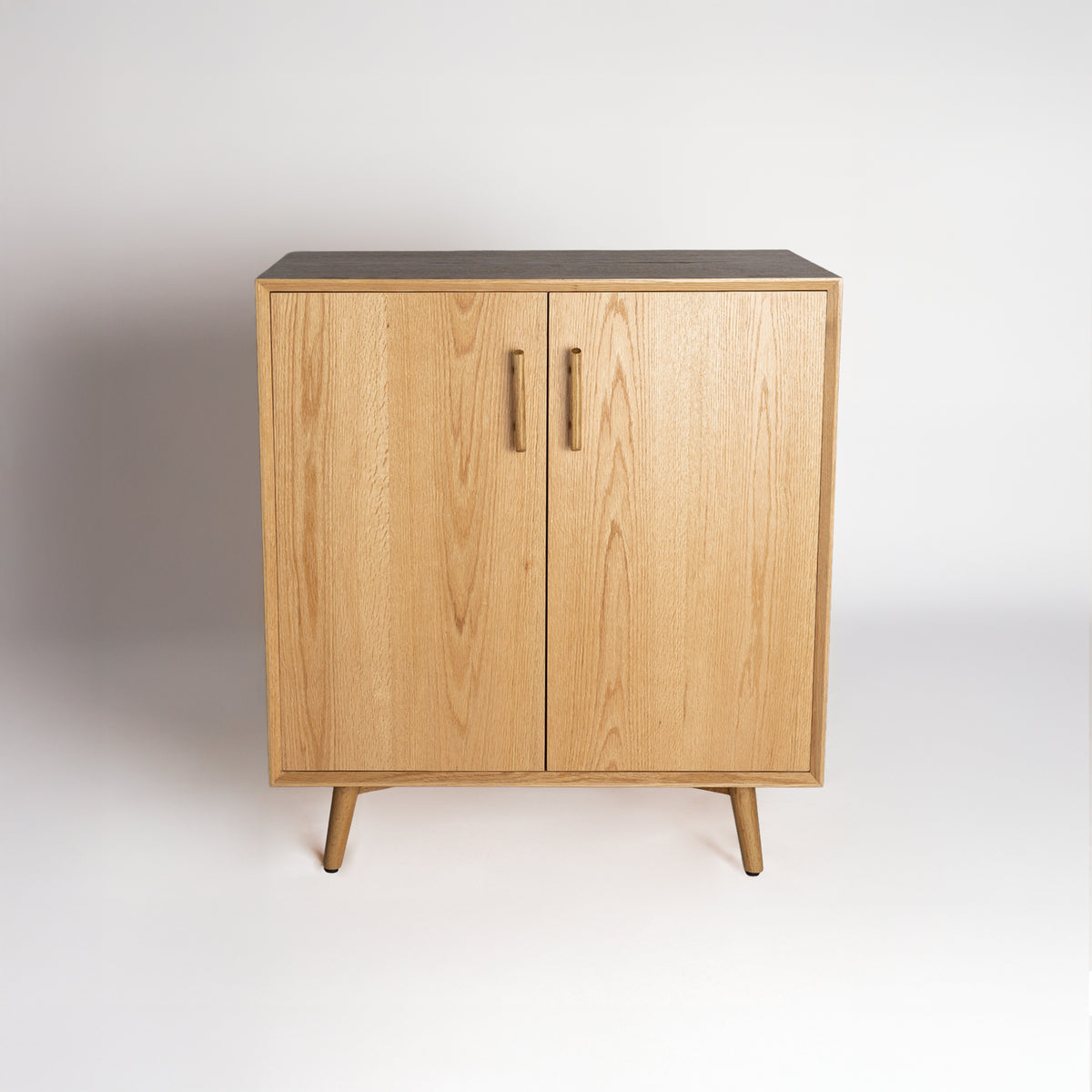 Neat Home Bar