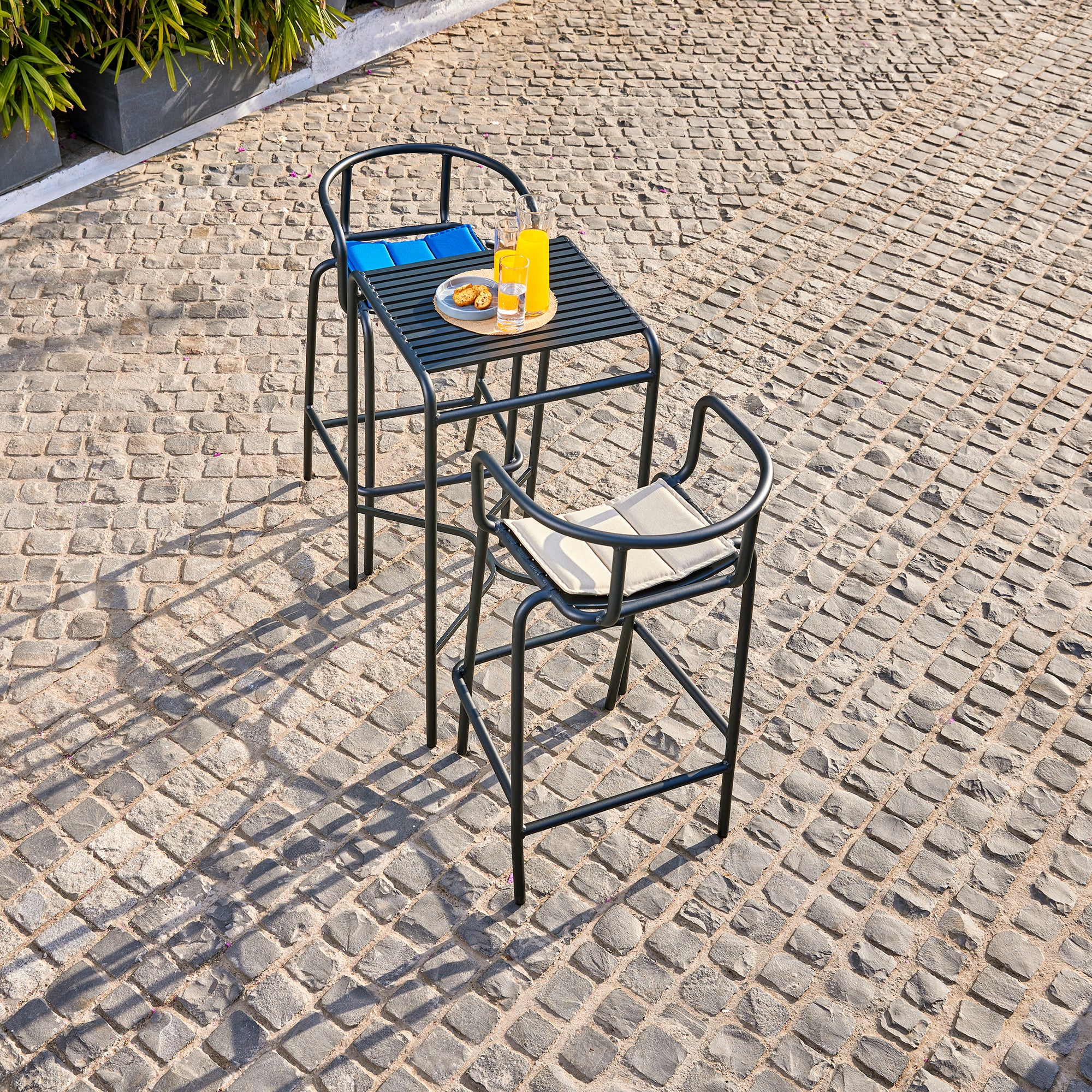 Outdoor Hangout Corner