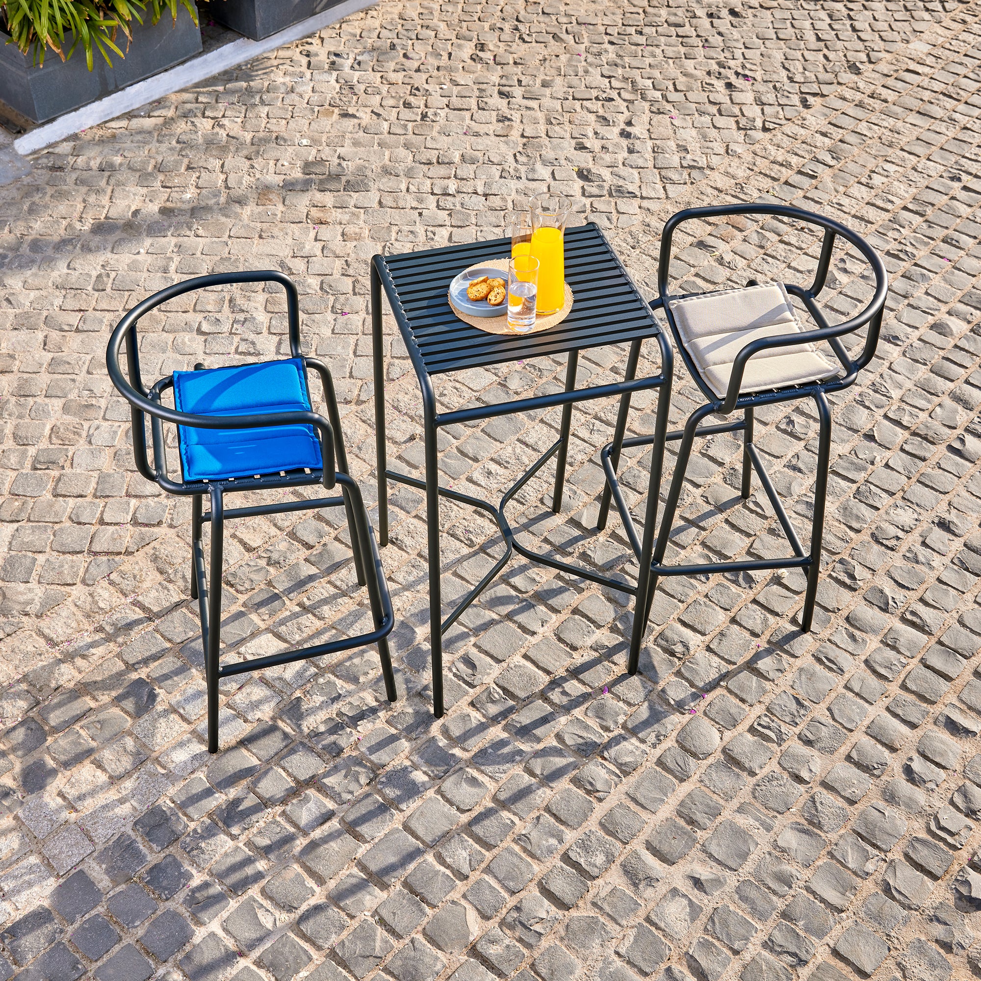 Outdoor Hangout Corner