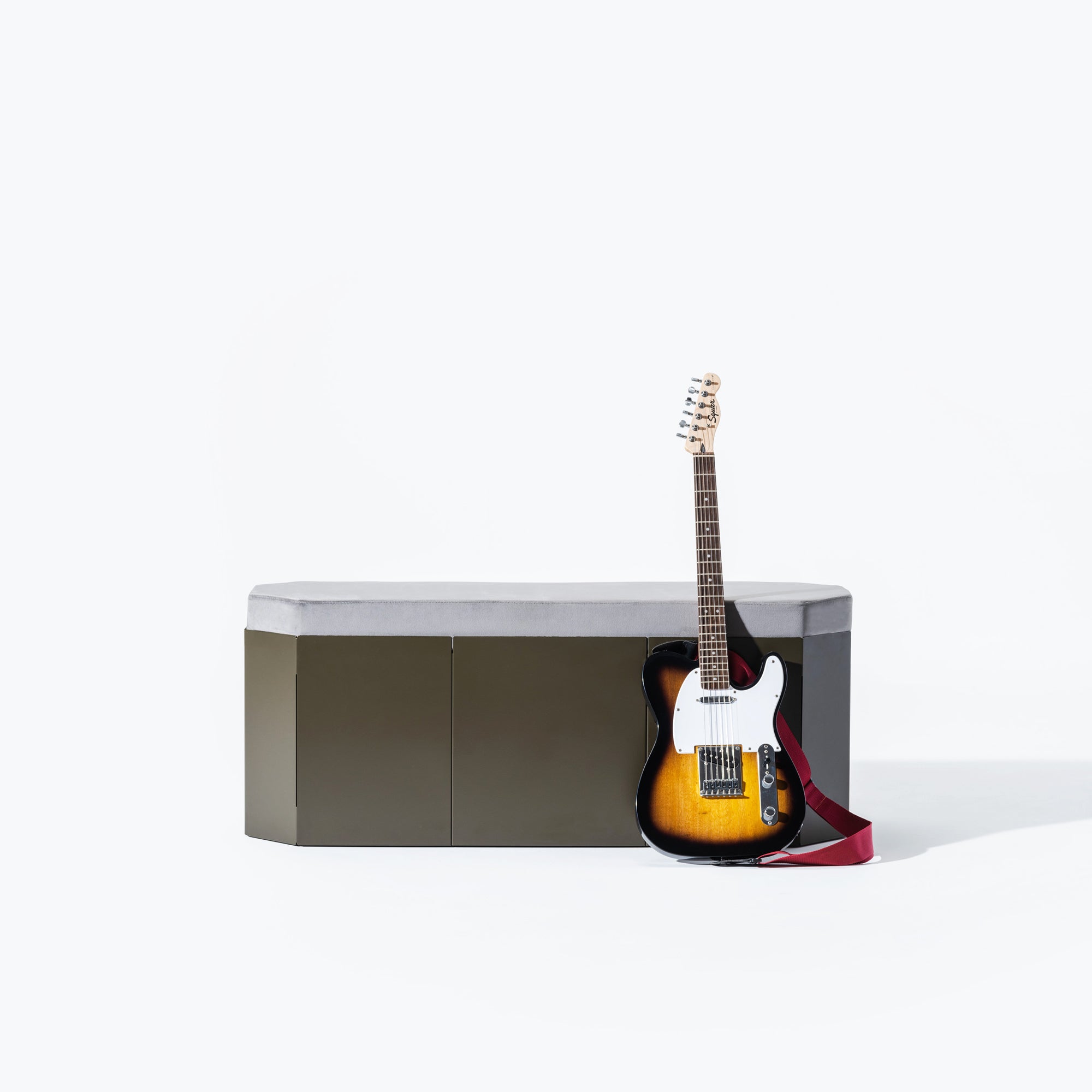 Otte Bench - Graphite Grey / Nordic 116