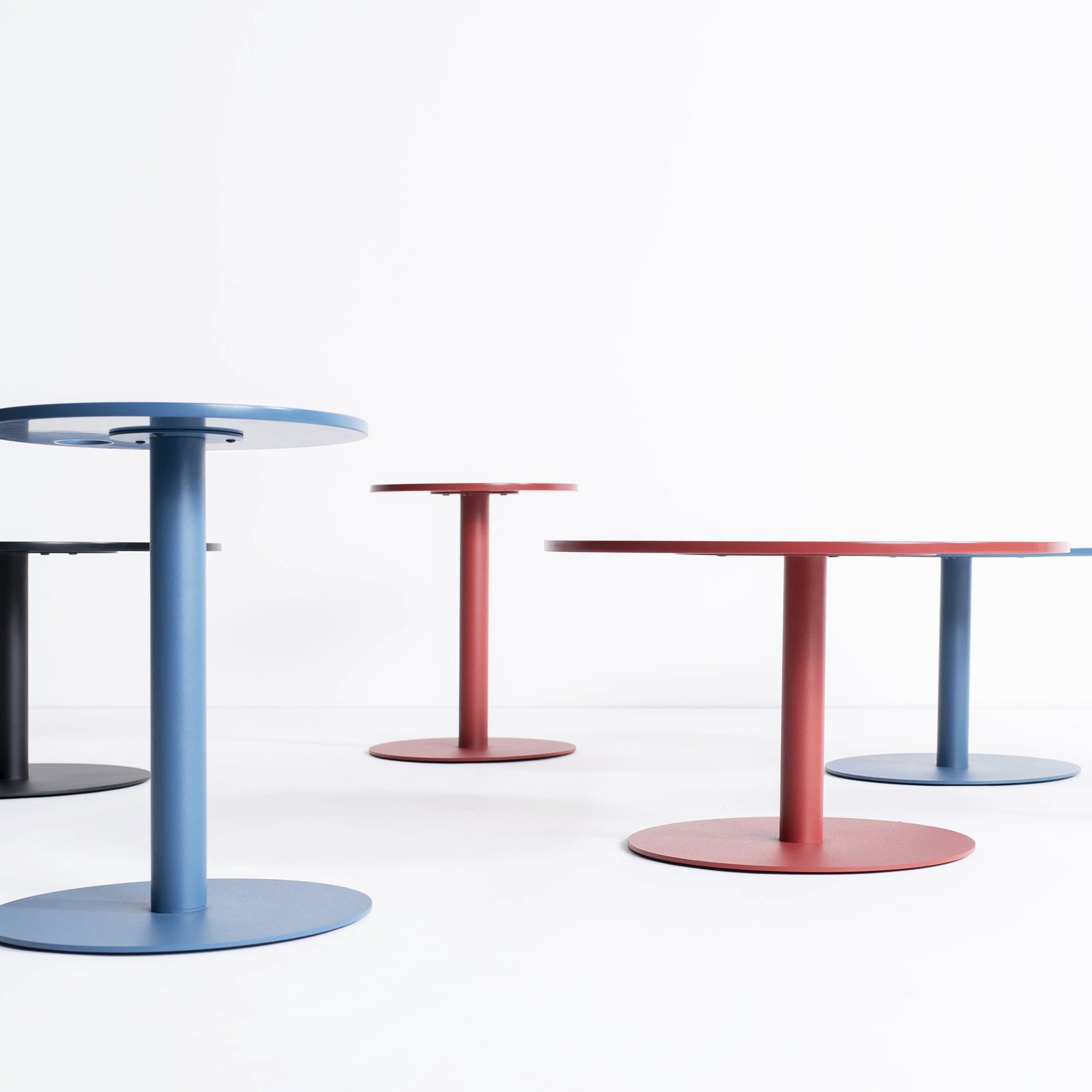 Breo Wide Center Table