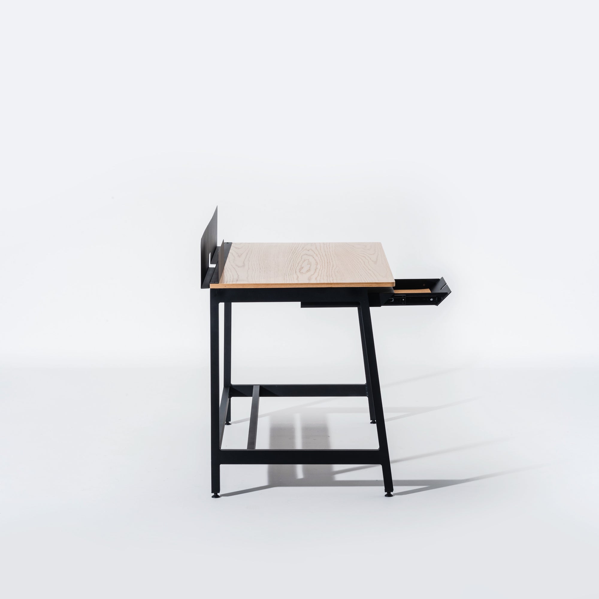 Mydesk - Natural Oakwood / Space Black