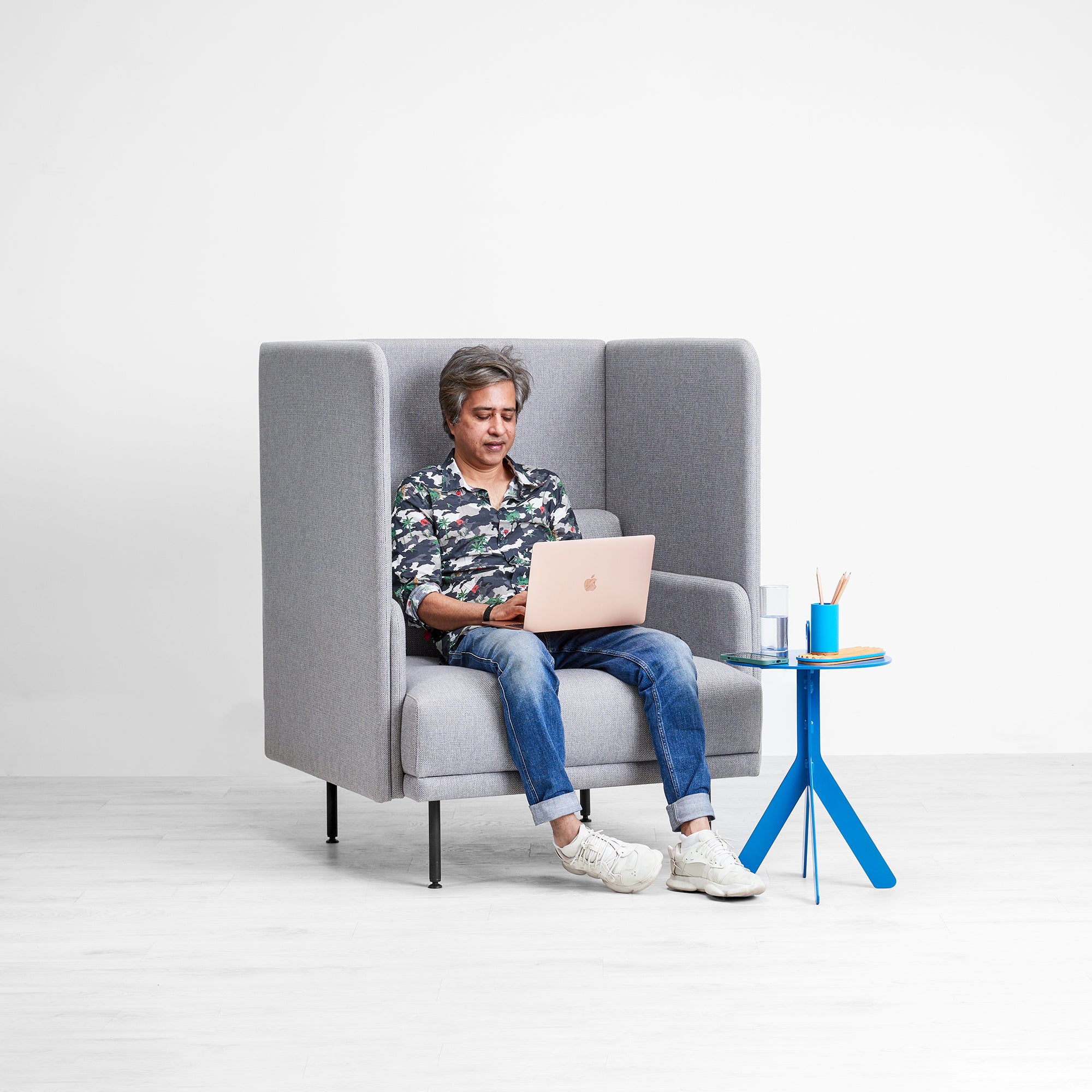 Arc High-Back Sofa (Single Seater)